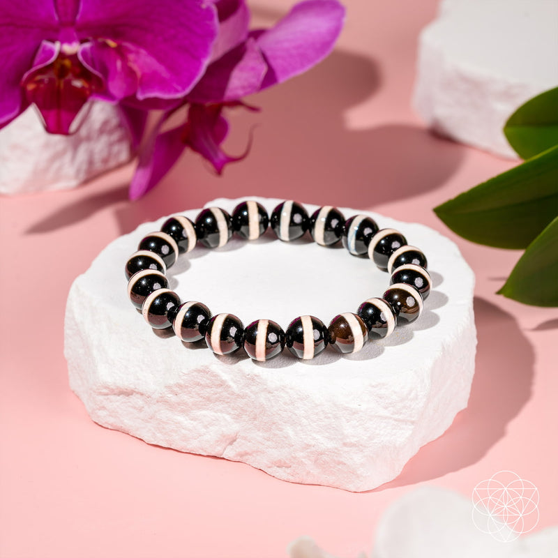 Tibetan Dzi Fortune Talisman – Black Striped Agate Bracelet